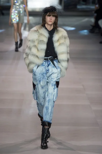 Look 58